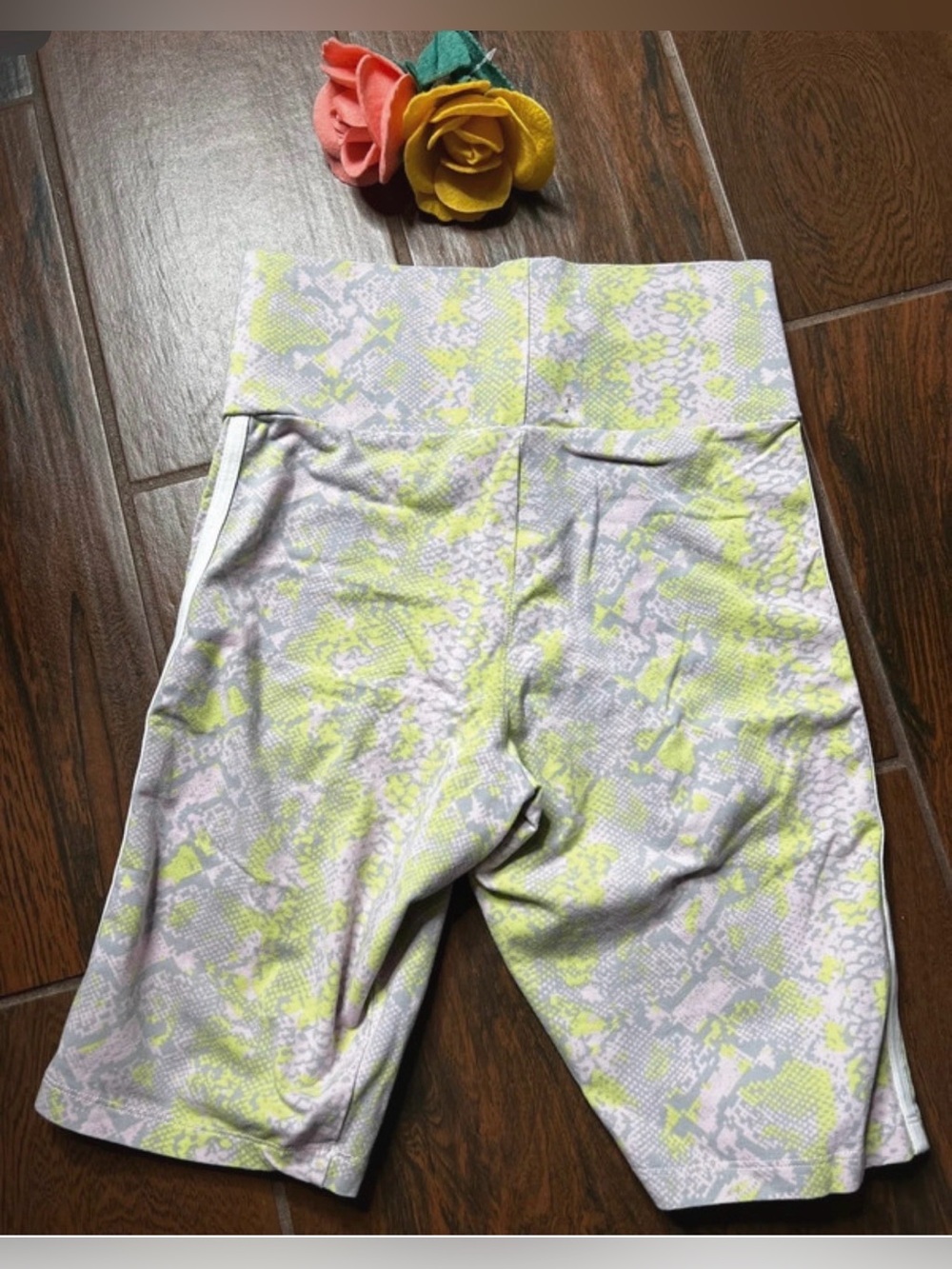 Adidas Originals Snake Print Bike Shorts Small - Picture 5 of 12